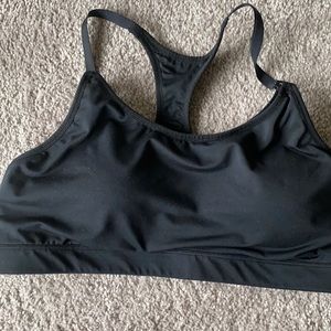 Gap maternity sports bra with inner padding size L